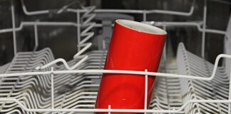 Czy można włączyć pusta zmywarkę?