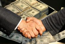 Jak wyczyścić zżółknięte przezroczyste etui?